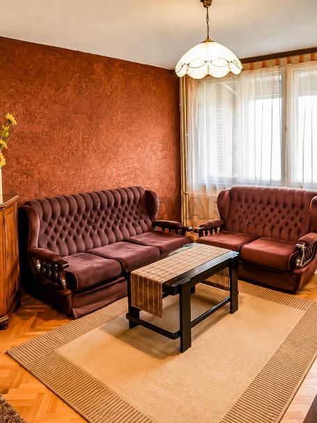 Izdaje se odličan dvoiposoban stan, kod Parka Svetog Save, 65m2