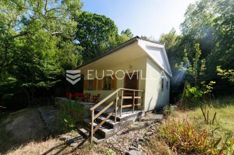 Crikvenica, Grižane, kuća s okućnicom na zemljištu od 1.327 m²