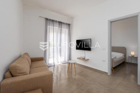 Istra, Pula, stan s bazenom, odlična prilika za investiciju i odmor
