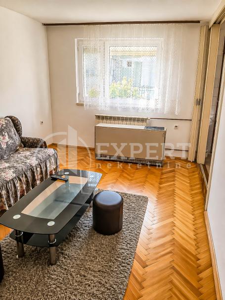 Izdaje se odličan stan na Apelovcu, 60m2