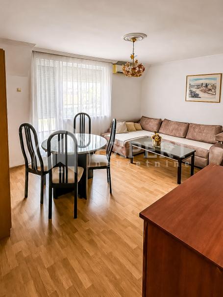 Izdaje se odličan stan kod Medicinskog fakulteta, 43m2