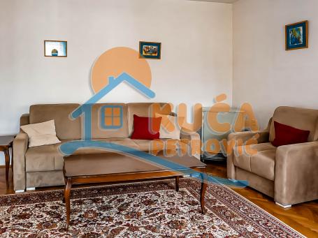 Izdaje se stan u blizini Čaira