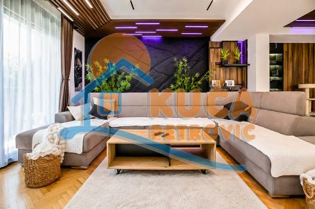 Lux četvorosoban dupleks - stan , top lokacija , Čair, 131m2