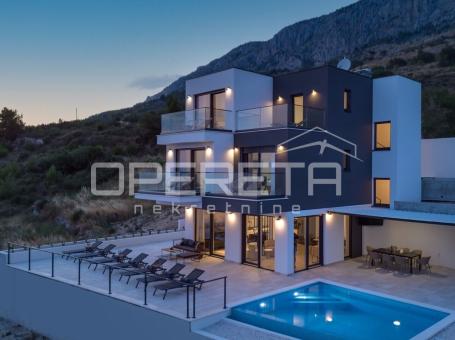 Izolirana vila s vrhunskim panoramskim pogledom na more, Omiš