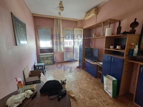 Jednoiposoban stan na Podbari 
