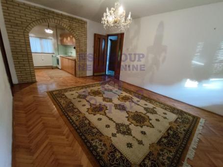 Predstavljamo Vam spratnu kuću u srcu Petrovaradina