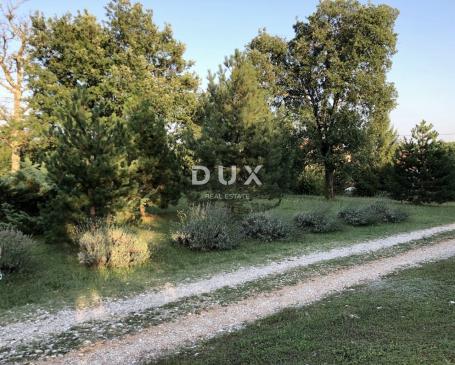 ISTRA, LABIN - Građevinsko zemljište na samo 3 kilometara od centra grada