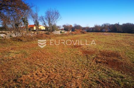 Istra, Labin, građevinsko zemljište 983 m²