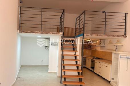 Labin, Stari Grad Labin, funkcionalan stan od 38,18 m²
