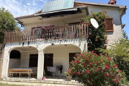 Istra, Labin, prostrana obiteljska kuća sa unikatnim pogledom