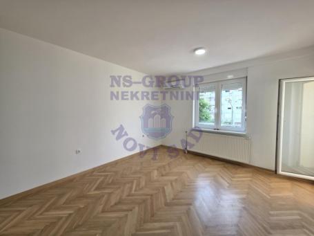 Dvosoban 40m2 Sajam