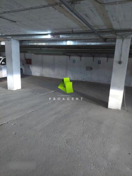 Parking mesta u garaži u centru ID#8729