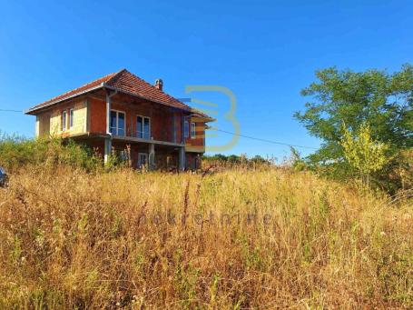 Ub-Tulari, 120m2+400m2, 1200 ari, retko  u ponudi