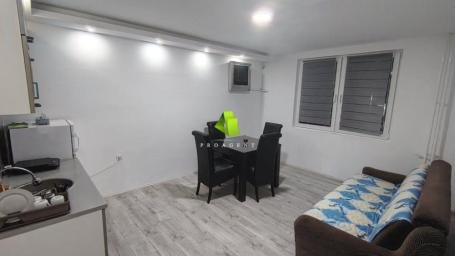Renoviran jednoiposoban stan kod TC Roda ID#8809