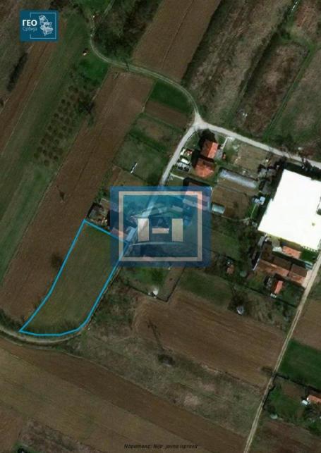 Na prodaju plac u naselju Trnava-24a