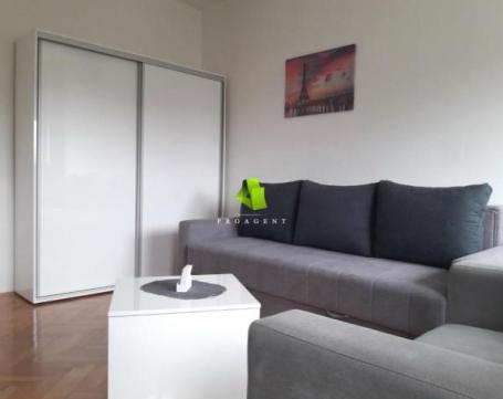 Garsonjera u centru ID#8857