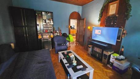 Trosoban stan salonskog tipa u centru, u mirnoj ulici ID#8868