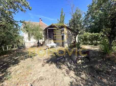 Ritopek, 159m2, plac 6.95 ari