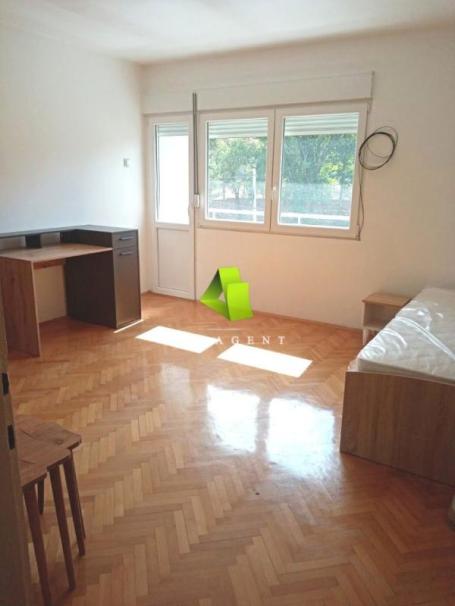 Trosoban stan u kući, Palilula ID#9062