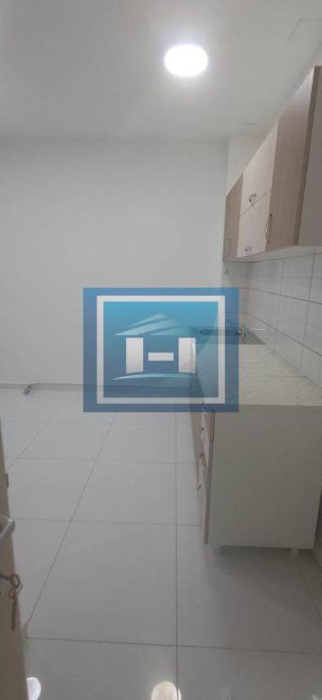 Lokal 24 m² u Pijaci, Jagodina, prizemlje   PREMIJUM LOKACIJA