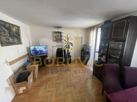 Profesorska kolonija, 81m2, dvostran