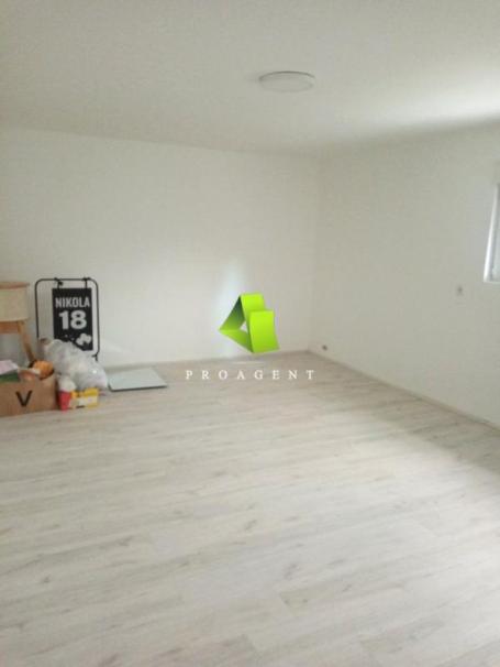 Renoviran stan u kući na Panteleju ID#9094