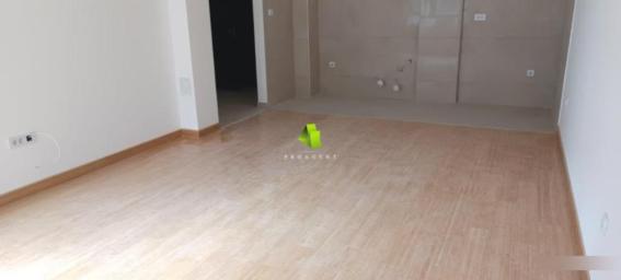 Troiposoban stan u porodičnom stambenom kompleksu na Panteleju ID#9139
