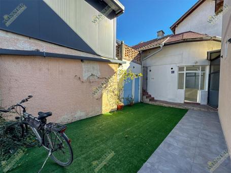 Izdaje Se Poslovni Prostor 40m2 Zemun Sava Kovacevic ID#1466
