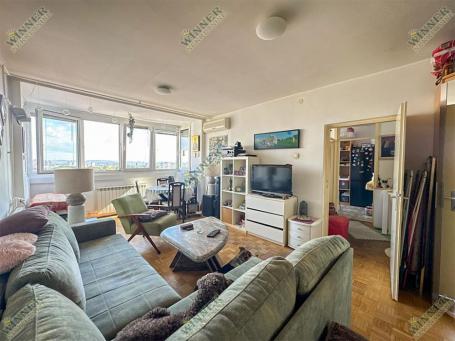 Prodaja Stana Zemun – Sava Kovačević, 47m2 (renoviran, Panoramski Pogled) ID#1467