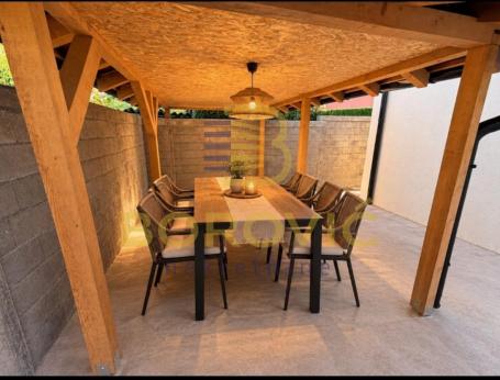 Trošarina, 100m2, namešten