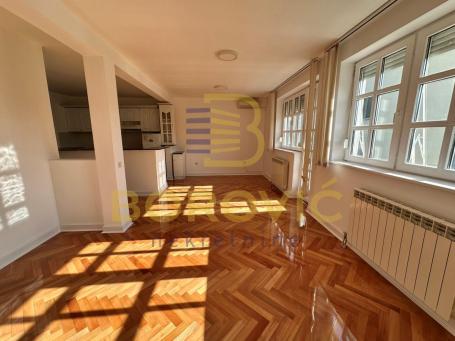 Dedinje, 120m2, terasa 40m2